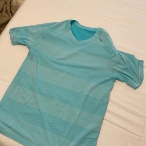 Lululemon athletic v neck